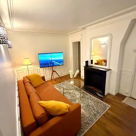 Yzy Loc Moulin-rouge דירה *