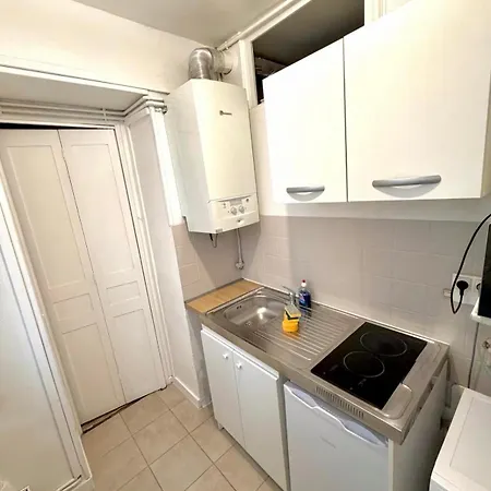 Yzy Loc Moulin-rouge