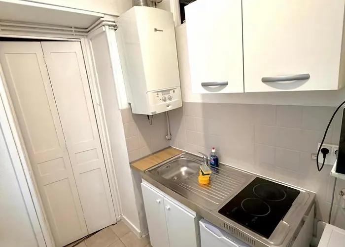 Yzy Loc Moulin-rouge